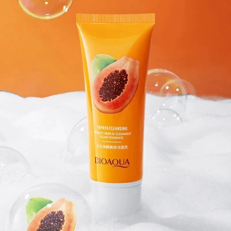 Bioaqua Papaya Moisturizing Face Wash -100G
